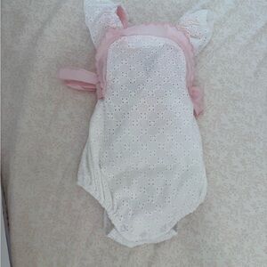 Sophie & Lucas eyelet white bubble with bow